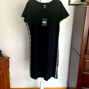 NWT DKNY Classic Logo Black Tee Dress Sz M